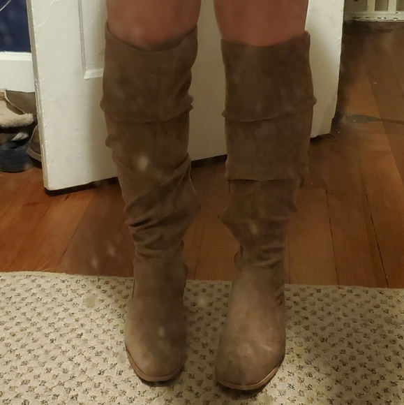 Knee high boots - Picture 8 of 8